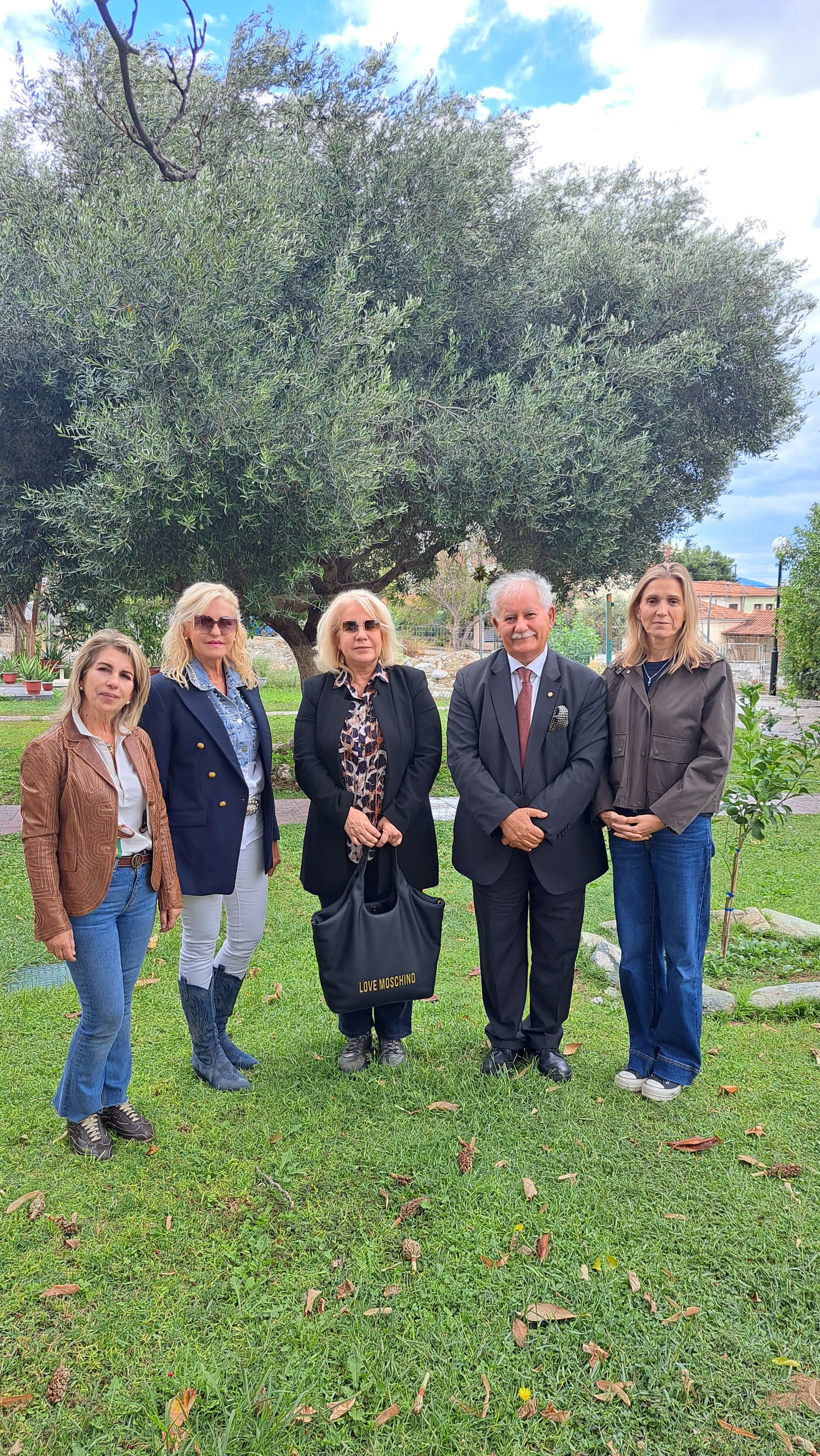  Διανομή  τροφίμων σε κοινωνικές δομές μετά τη συναυλία κοινωνικής αλληλεγγύης 